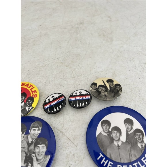 VTG The Beatles Pins Lot Of 7 Pins 1960’s I Needed Help Band Pins - Picture 5 of 12